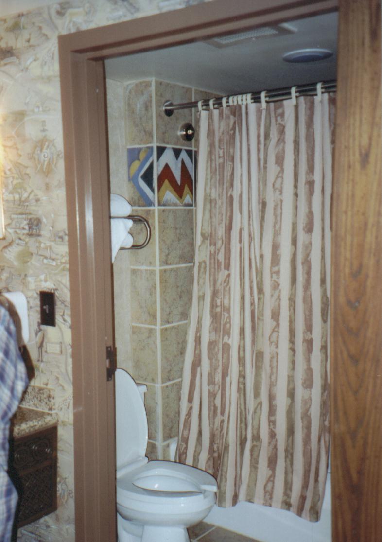 bathroom2.jpg